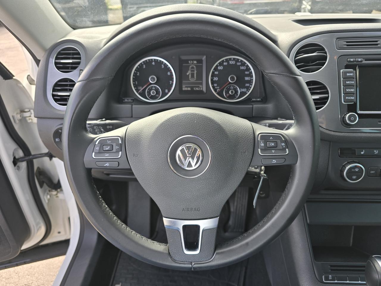 2014 Volkswagen Tiguan S Photo