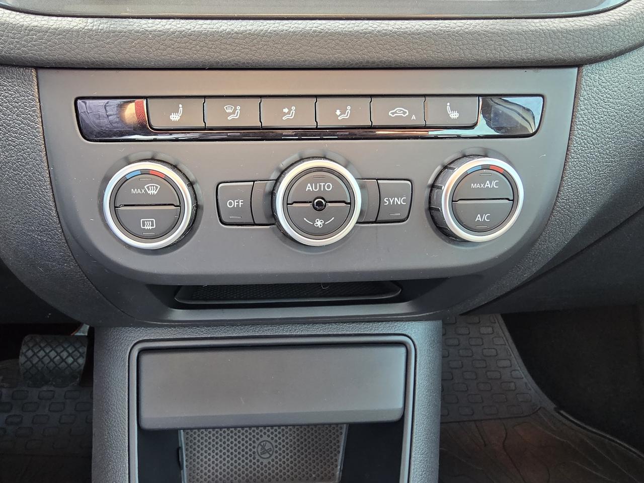 2014 Volkswagen Tiguan S Photo