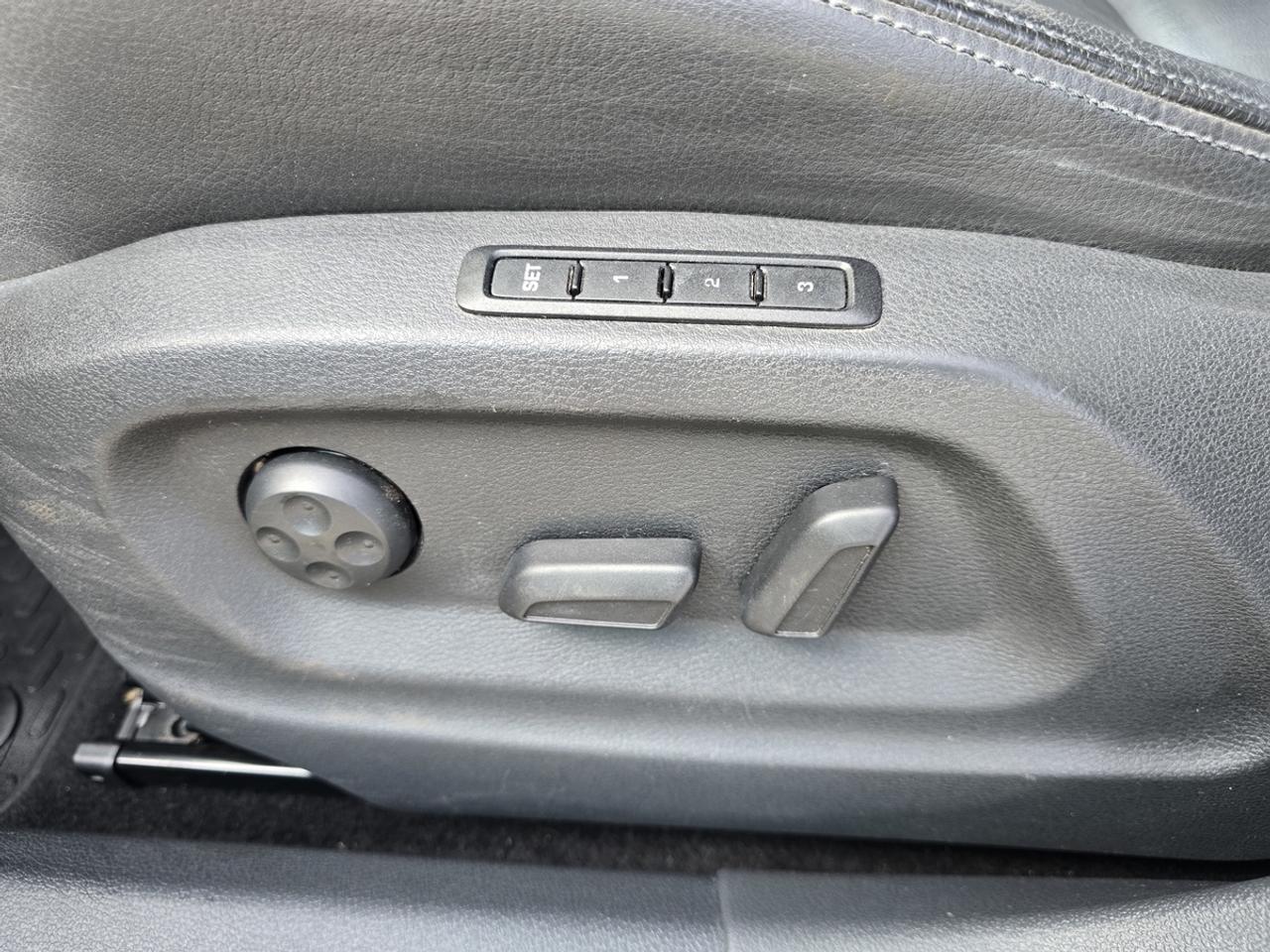 2014 Volkswagen Tiguan S Photo