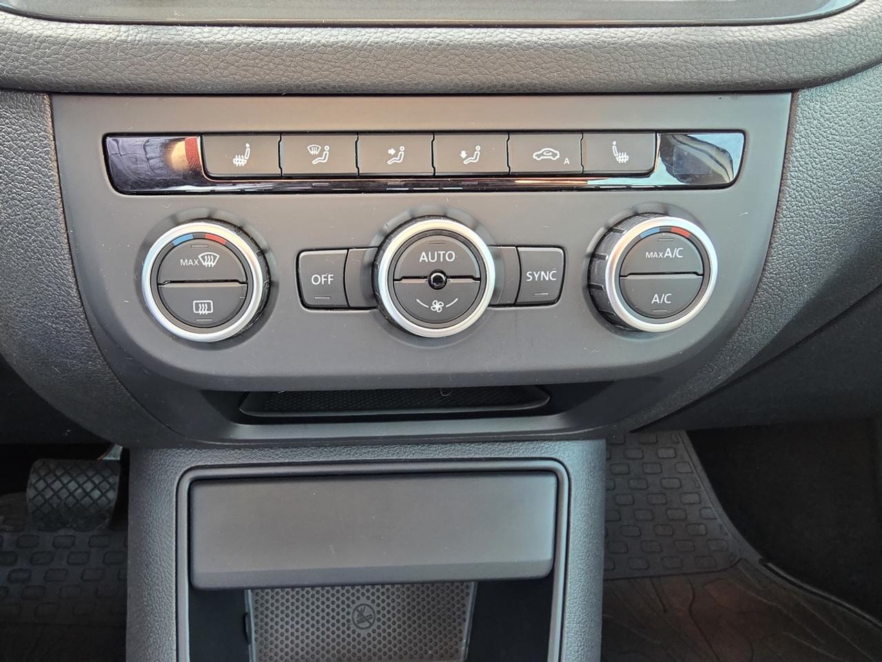 2014 Volkswagen Tiguan S Photo