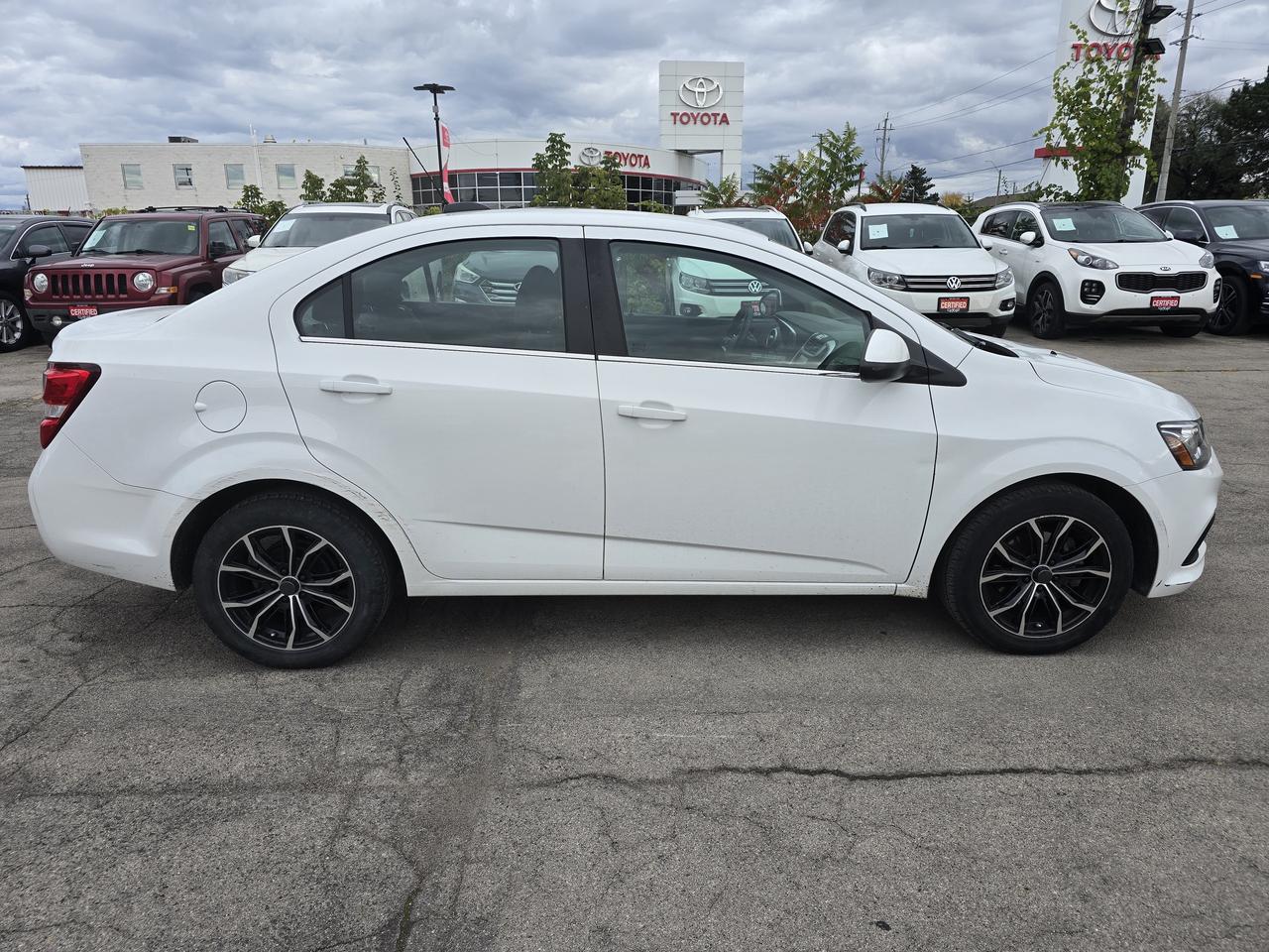 2017 Chevrolet Sonic LT Photo