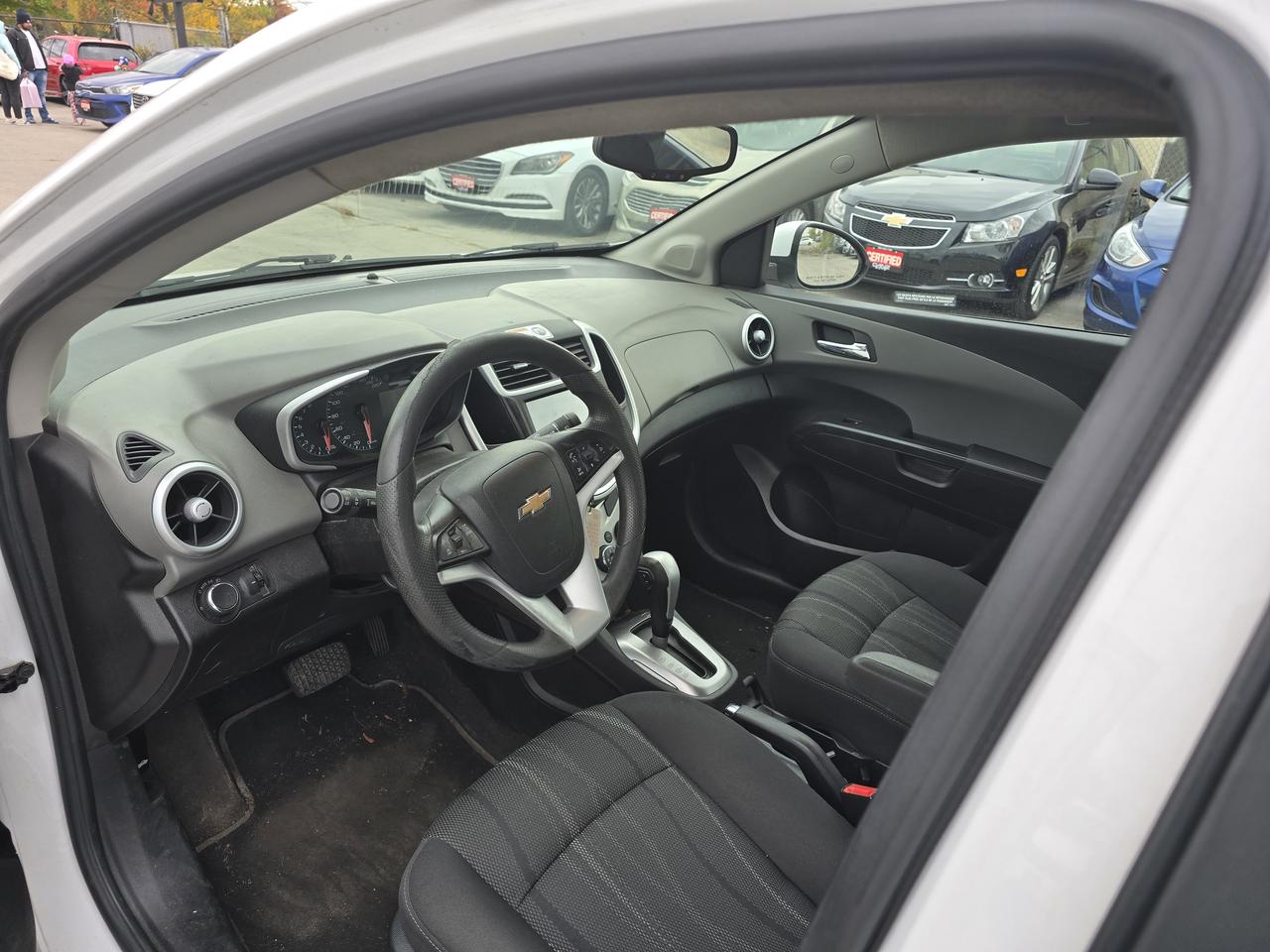 2017 Chevrolet Sonic LT Photo