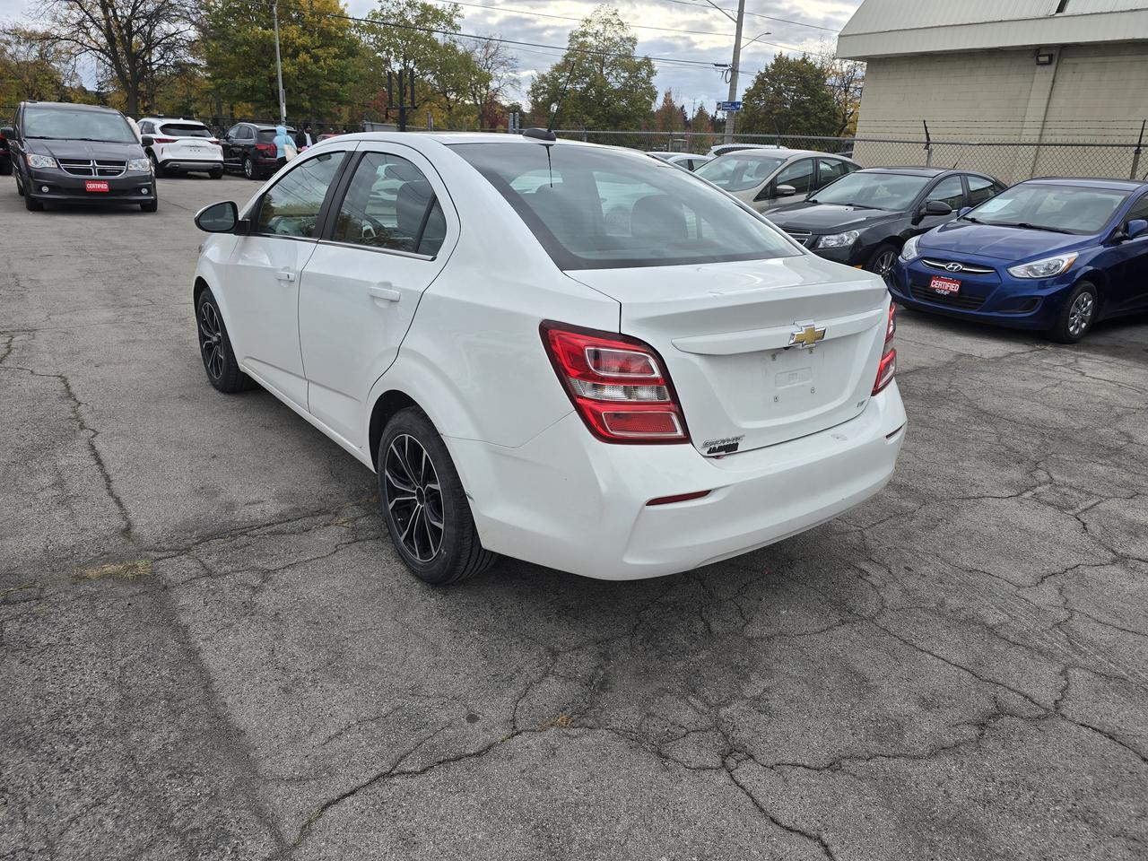 2017 Chevrolet Sonic LT Photo