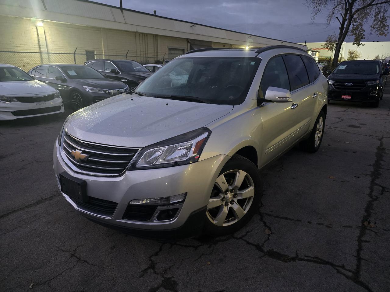 2016 Chevrolet Traverse 1LT Photo