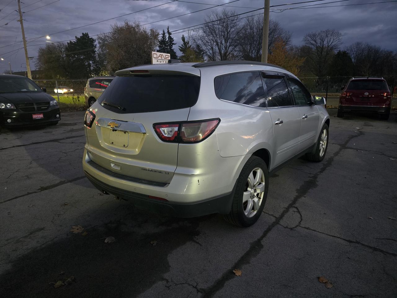 2016 Chevrolet Traverse 1LT Photo