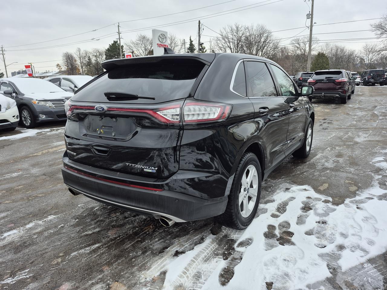 2018 Ford Edge Titanium Photo4