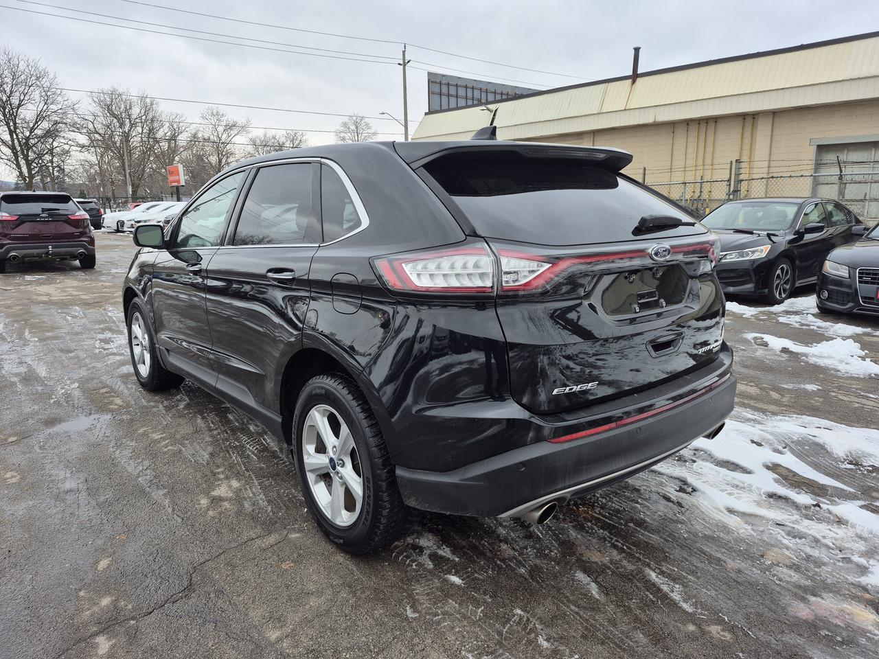 2018 Ford Edge Titanium Photo