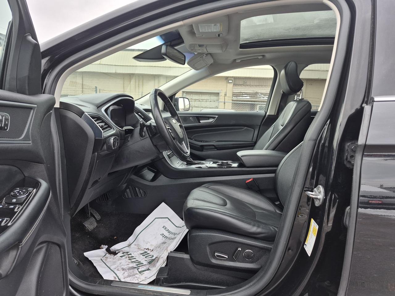 2018 Ford Edge Titanium Photo