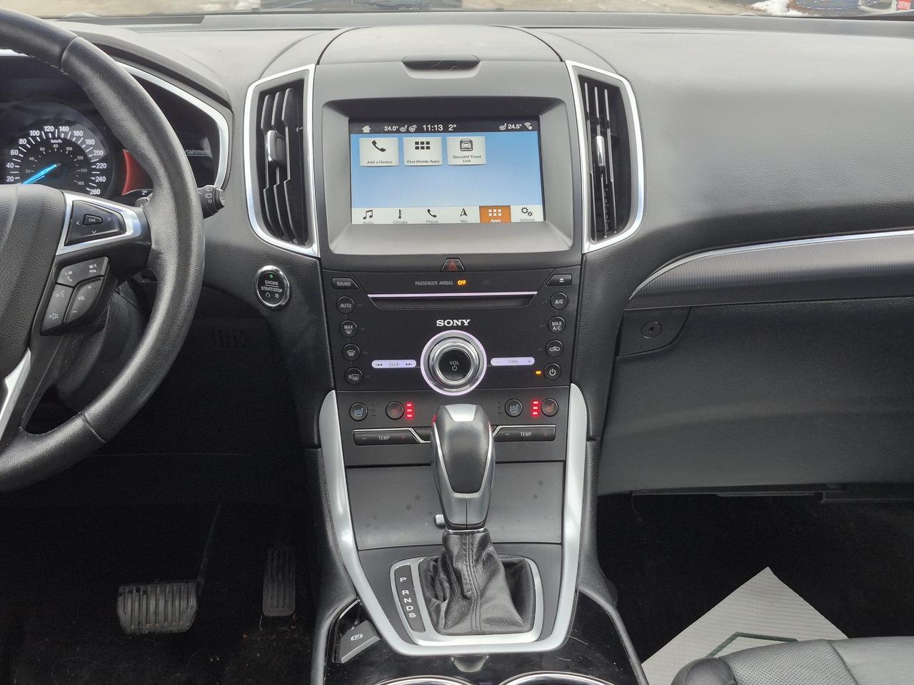 2018 Ford Edge Titanium Photo