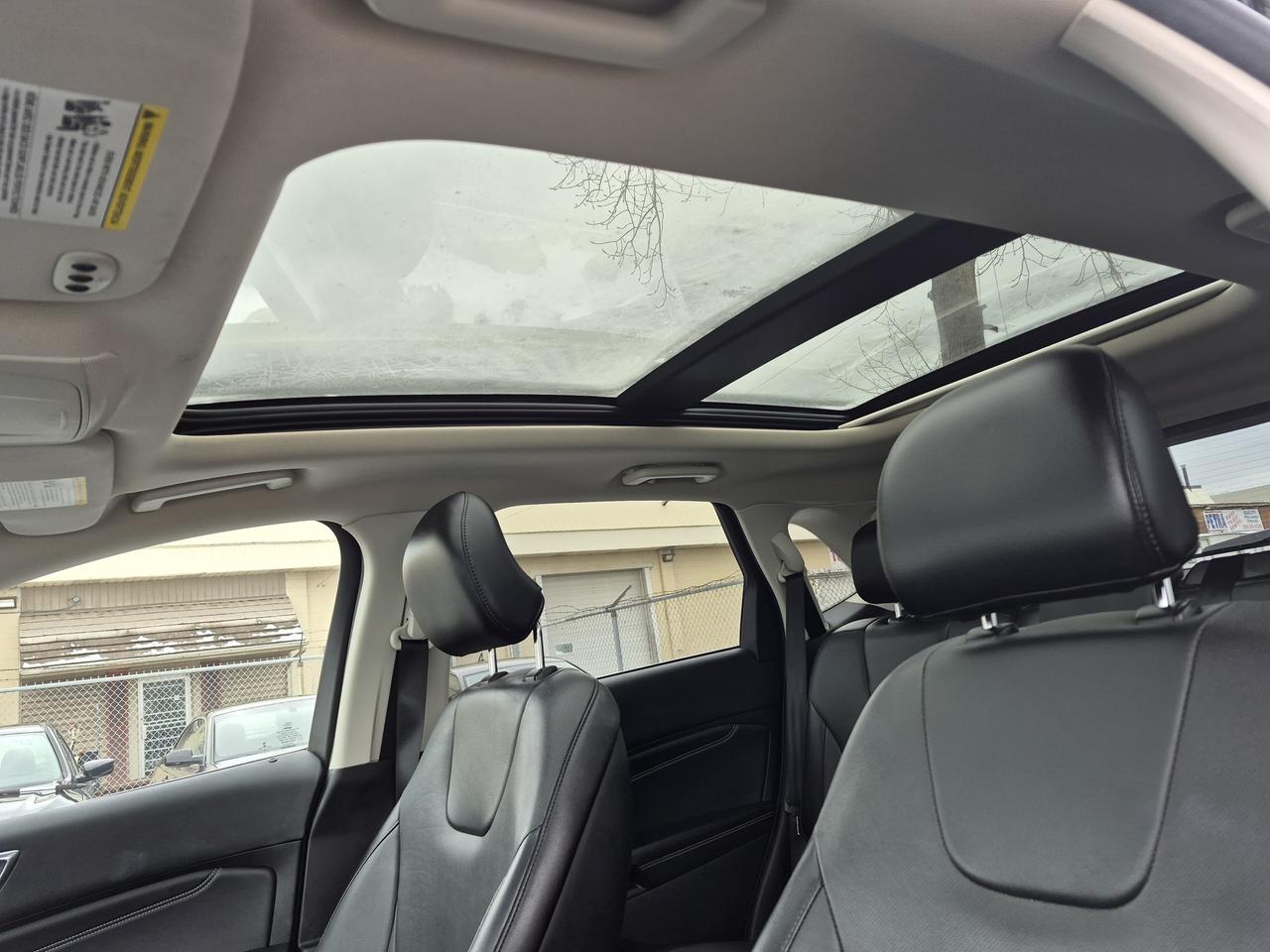 2018 Ford Edge Titanium Photo