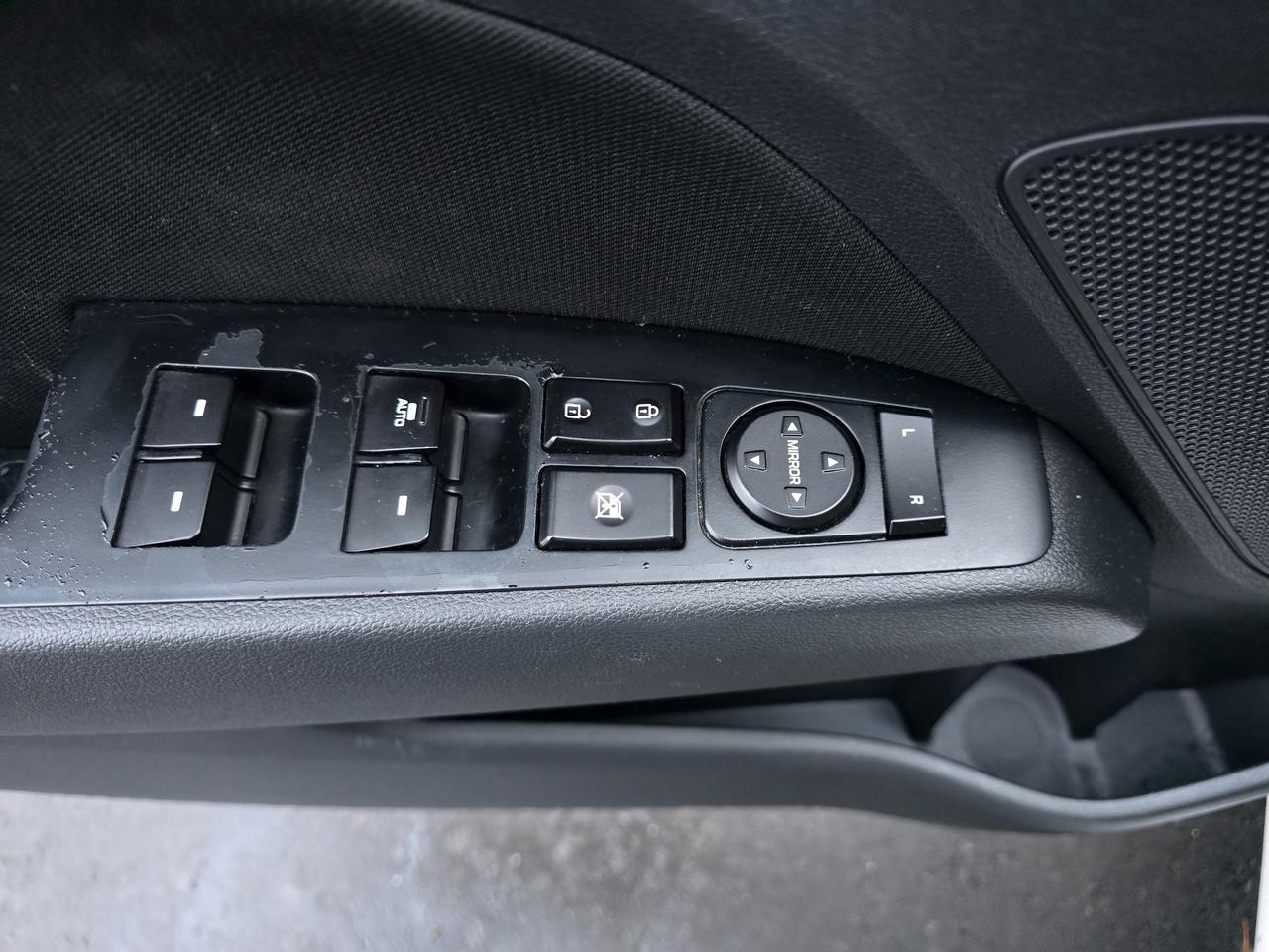 2019 Hyundai Elantra Limited Photo