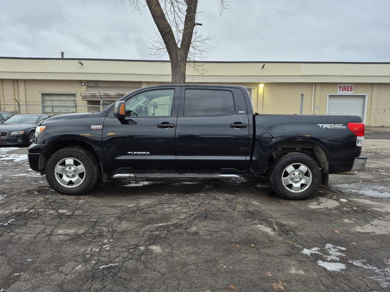 2011 Toyota Tundra Tundra-Grade Photo