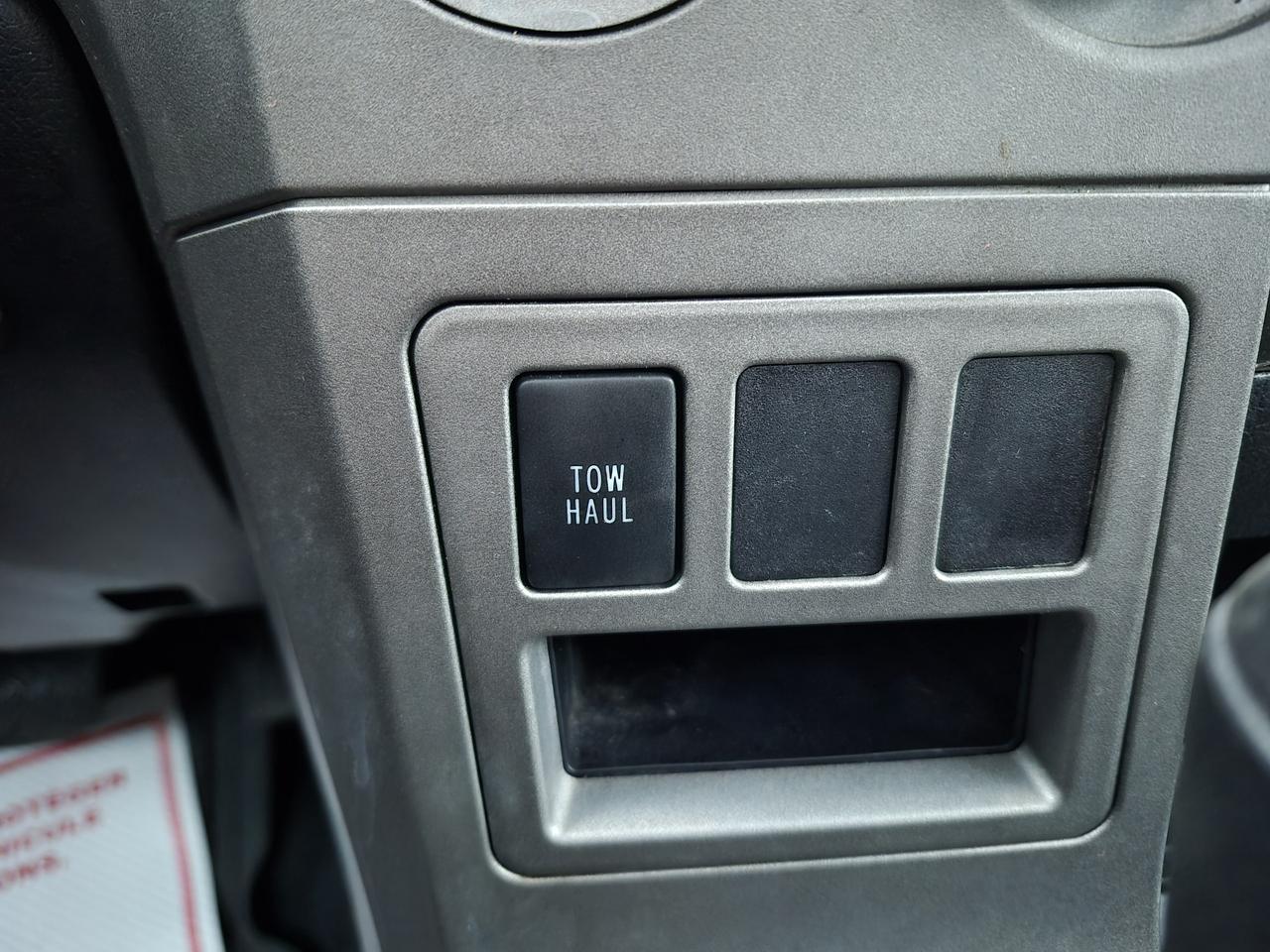 2011 Toyota Tundra Tundra-Grade Photo