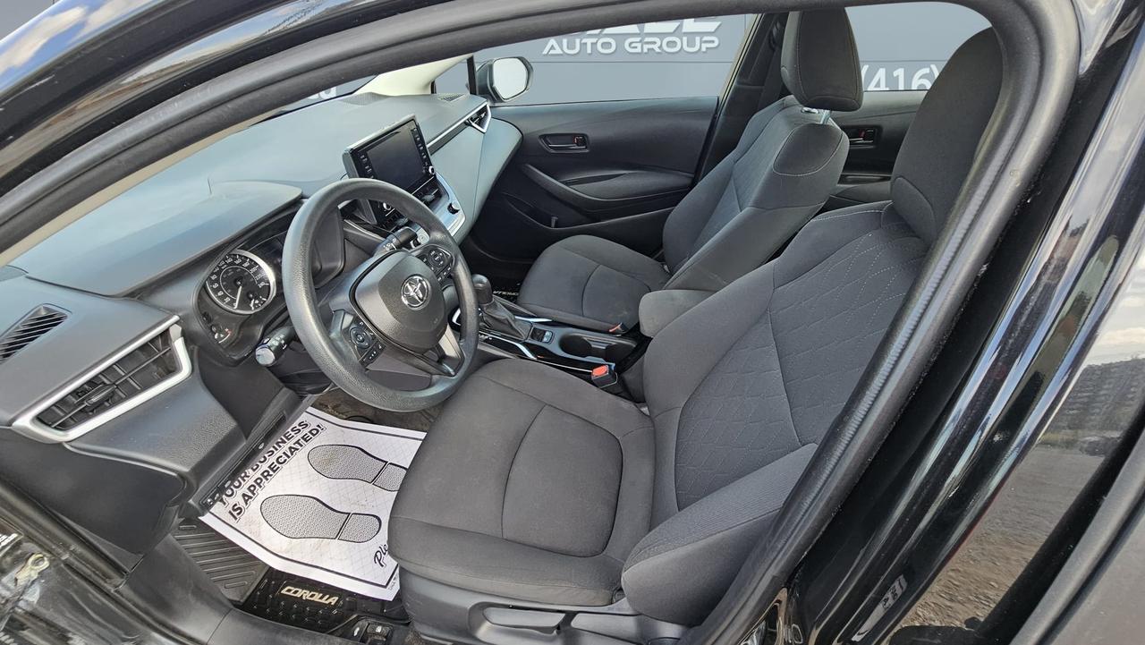 2022 Toyota Corolla LE Photo