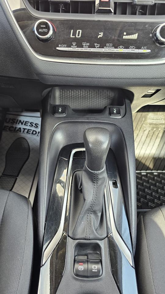 2022 Toyota Corolla LE Photo