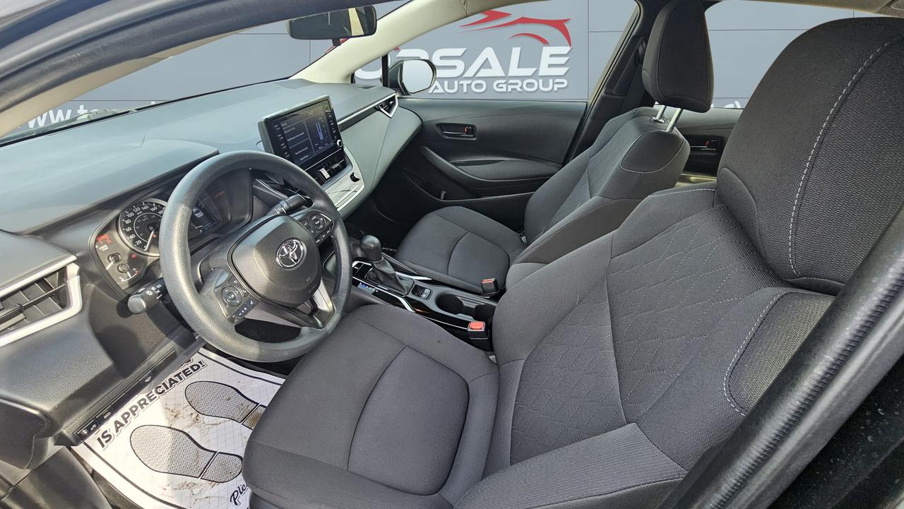 2022 Toyota Corolla LE Photo