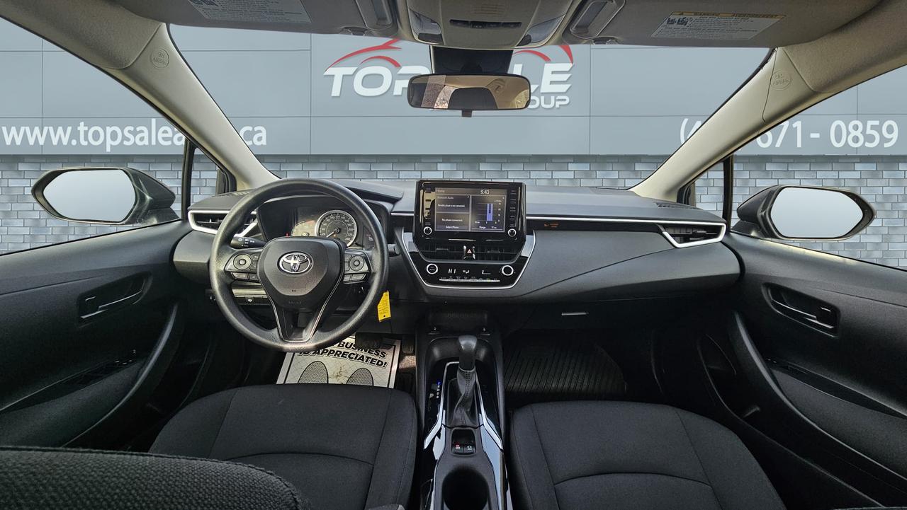 2022 Toyota Corolla LE Photo