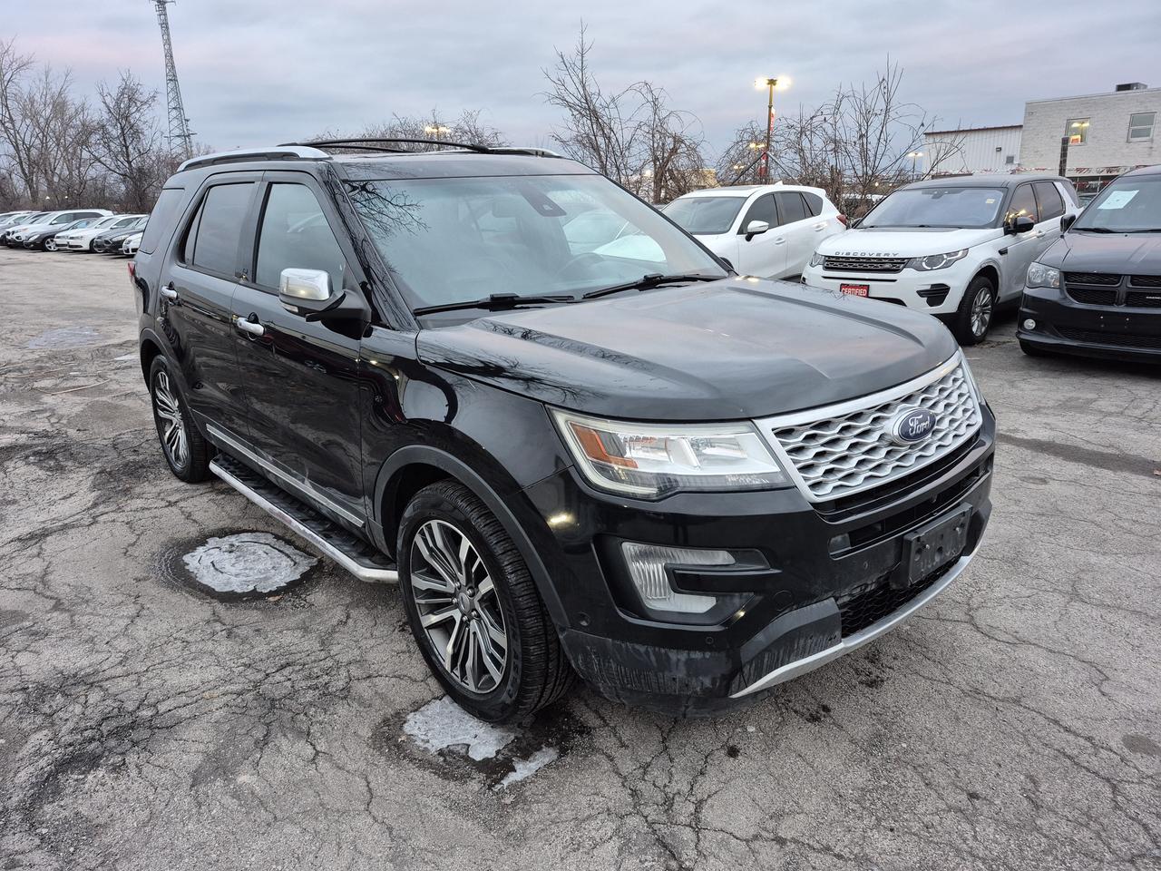 2017 Ford Explorer Platinum Photo