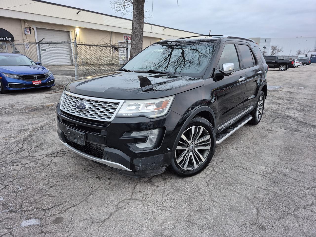 2017 Ford Explorer Platinum Photo0