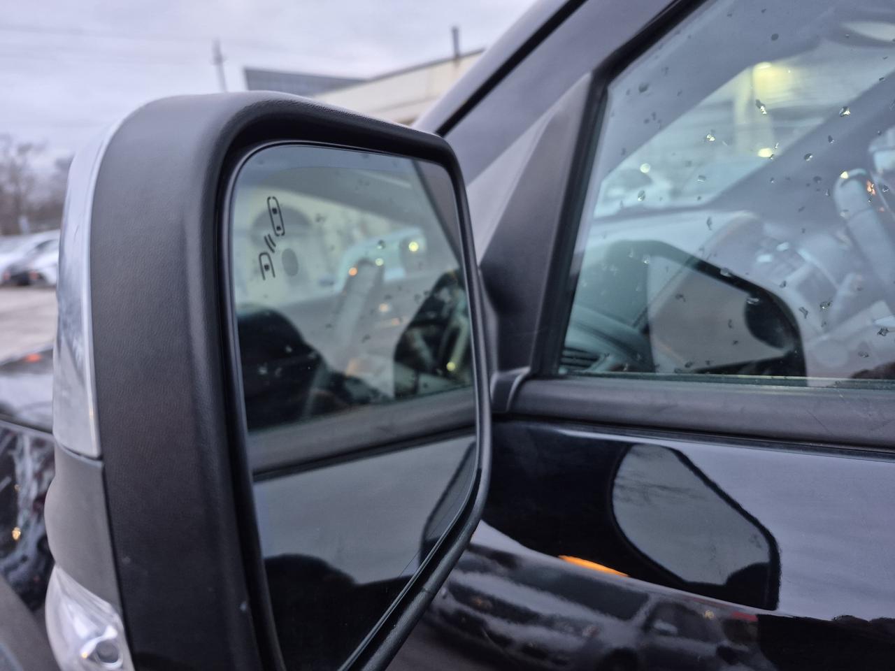 2017 Ford Explorer Platinum Photo