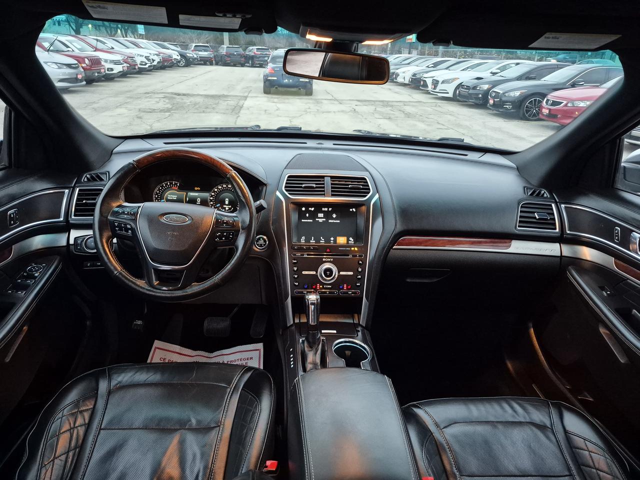 2017 Ford Explorer Platinum Photo