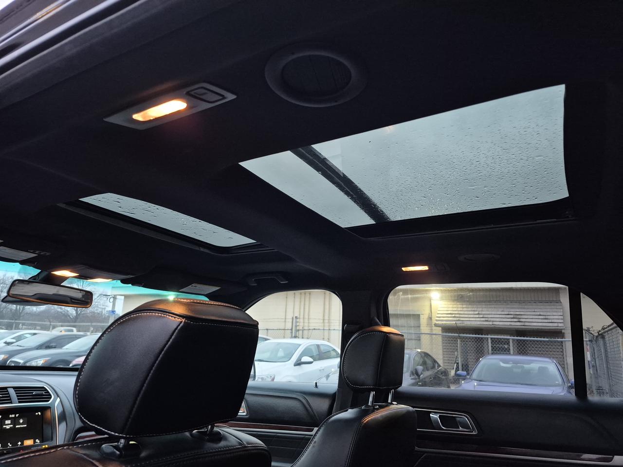 2017 Ford Explorer Platinum Photo