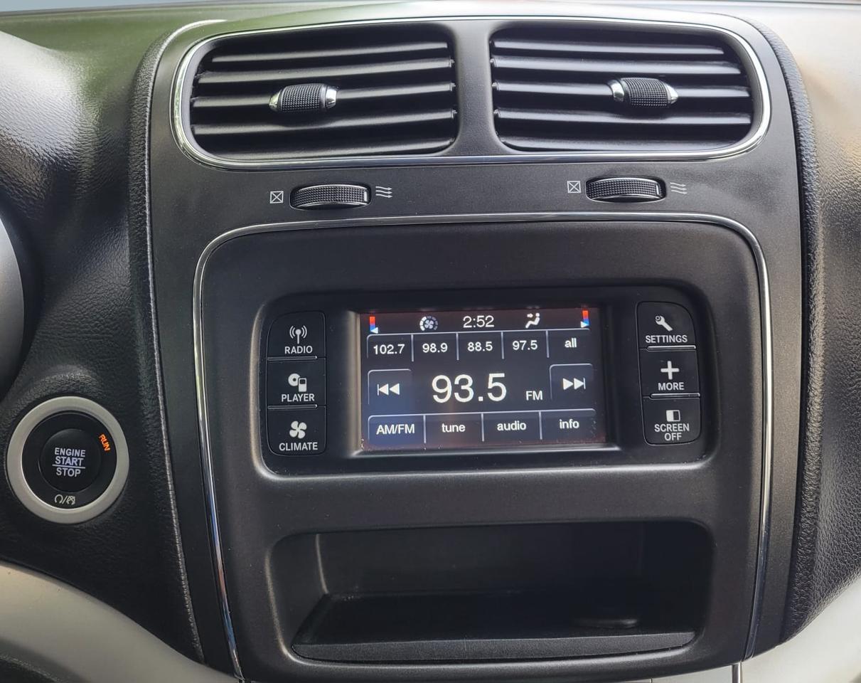 2017 Dodge Journey SXT Photo