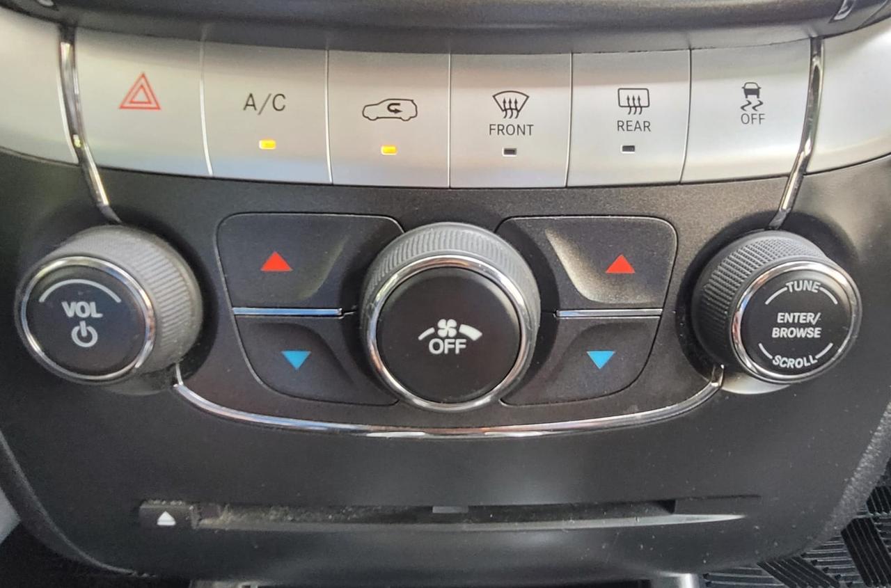 2017 Dodge Journey SXT Photo