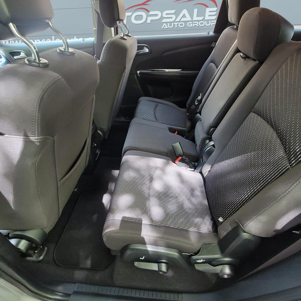 2017 Dodge Journey SXT Photo