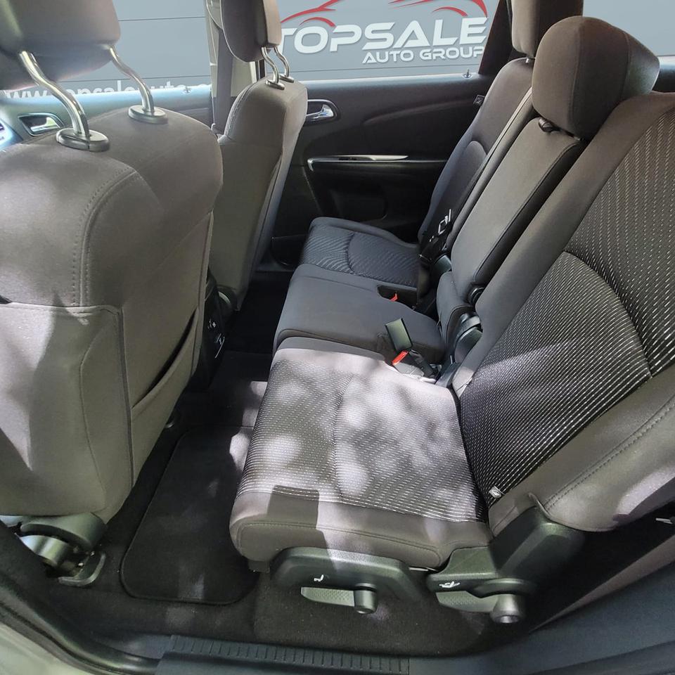 2017 Dodge Journey SXT Photo
