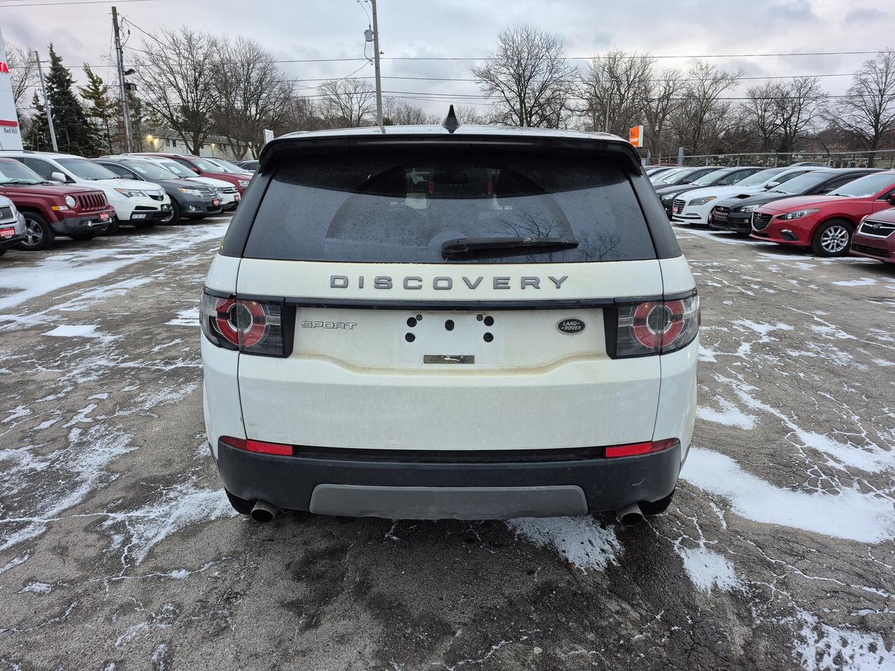 2017 Land Rover Discovery Sport SE Photo