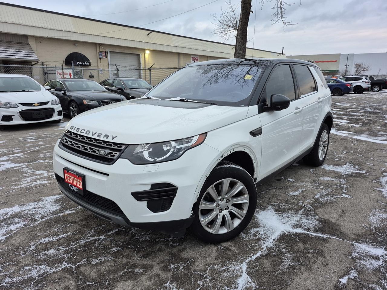 2017 Land Rover Discovery Sport SE Photo