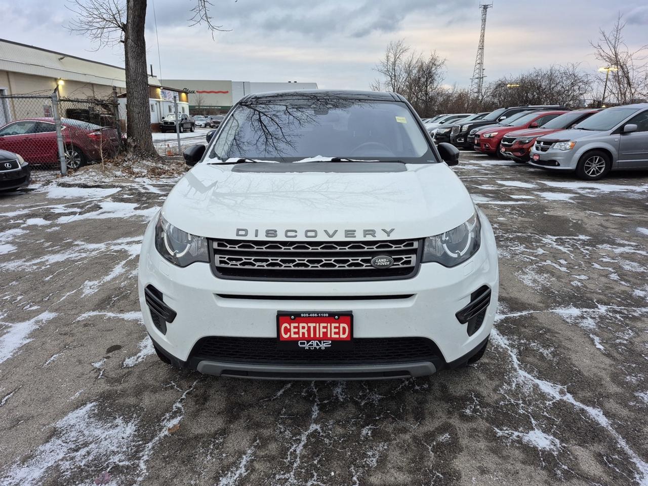 2017 Land Rover Discovery Sport SE Photo