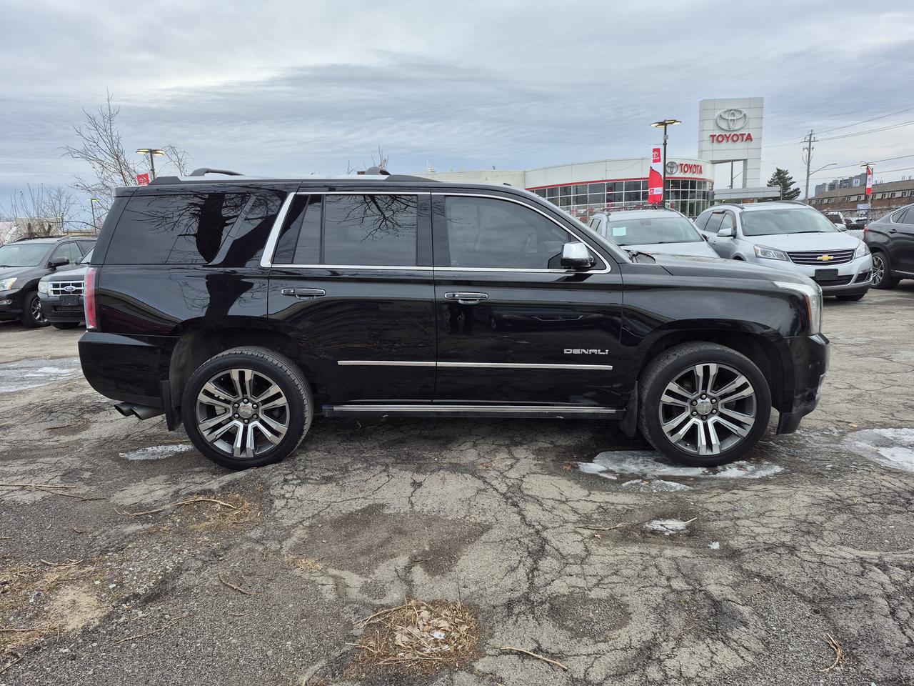 2018 GMC Yukon Denali Photo