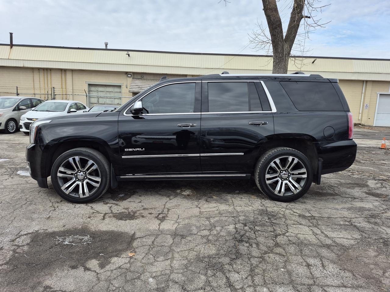 2018 GMC Yukon Denali Photo