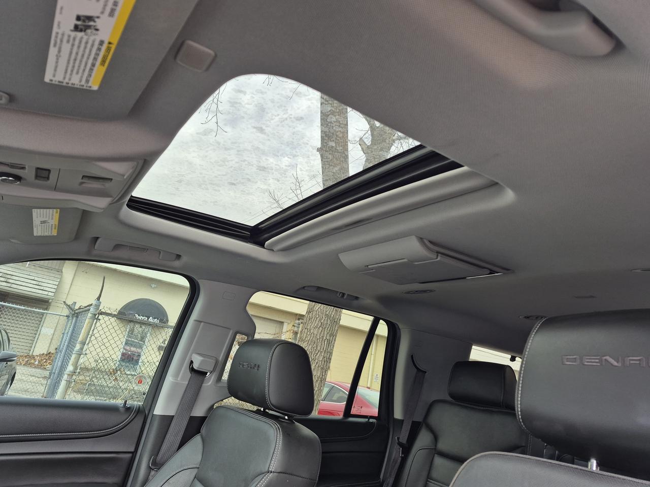 2018 GMC Yukon Denali Photo