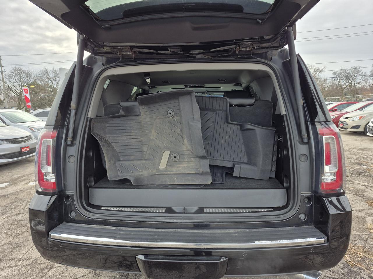 2018 GMC Yukon Denali Photo