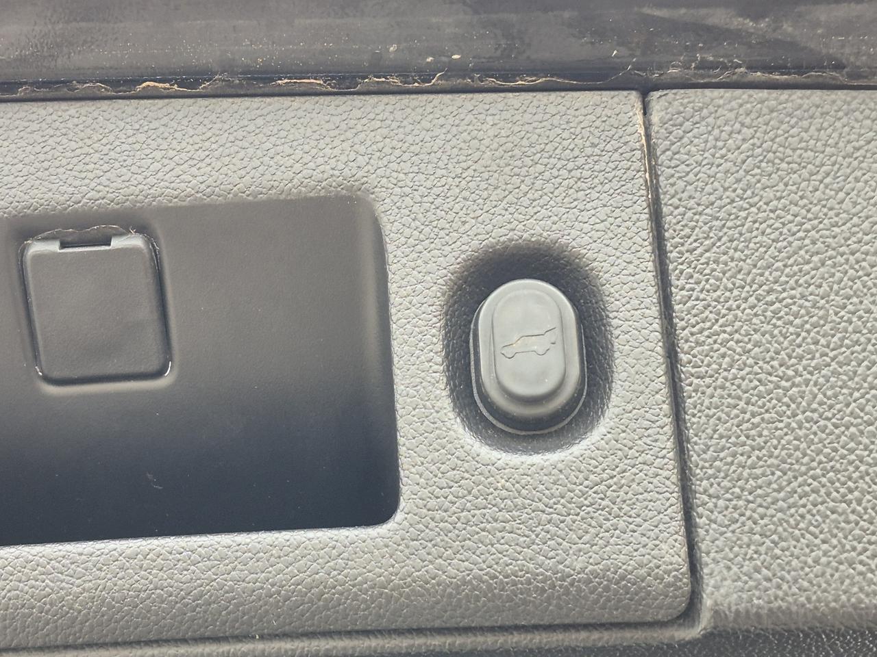 2018 GMC Yukon Denali Photo