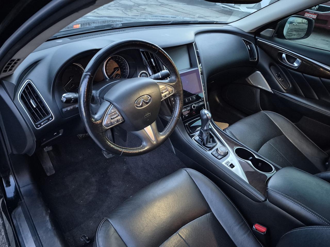 2017 Infiniti Q50 Premium Photo