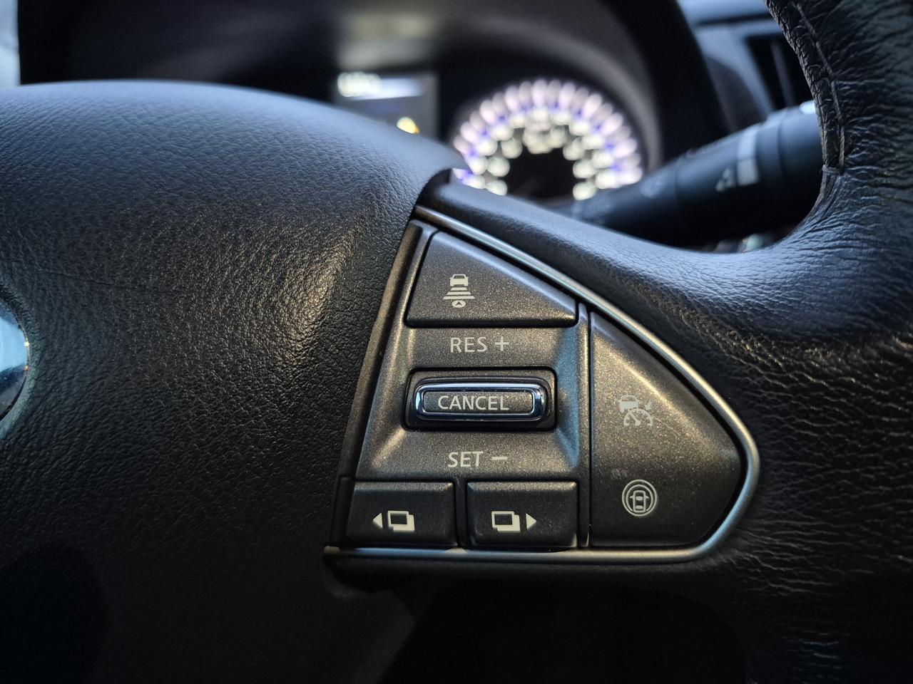 2017 Infiniti Q50 Premium Photo