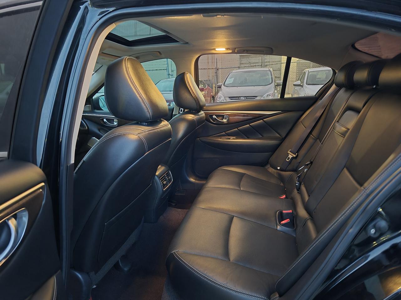 2017 Infiniti Q50 Premium Photo