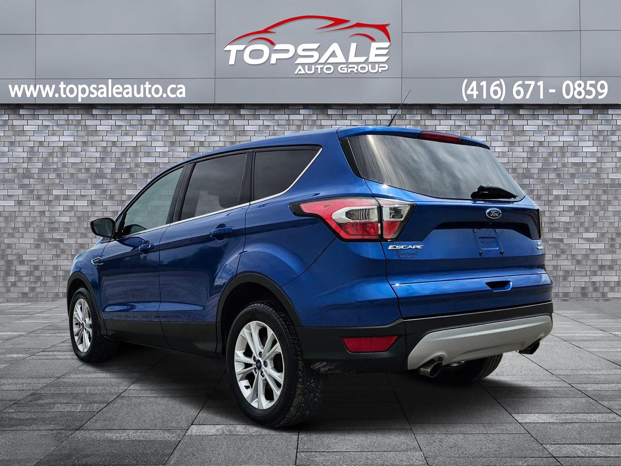 2017 Ford Escape SE Photo2