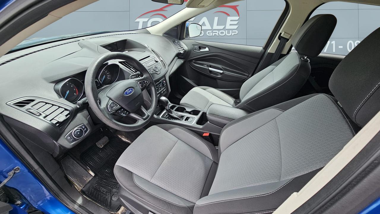 2017 Ford Escape SE Photo