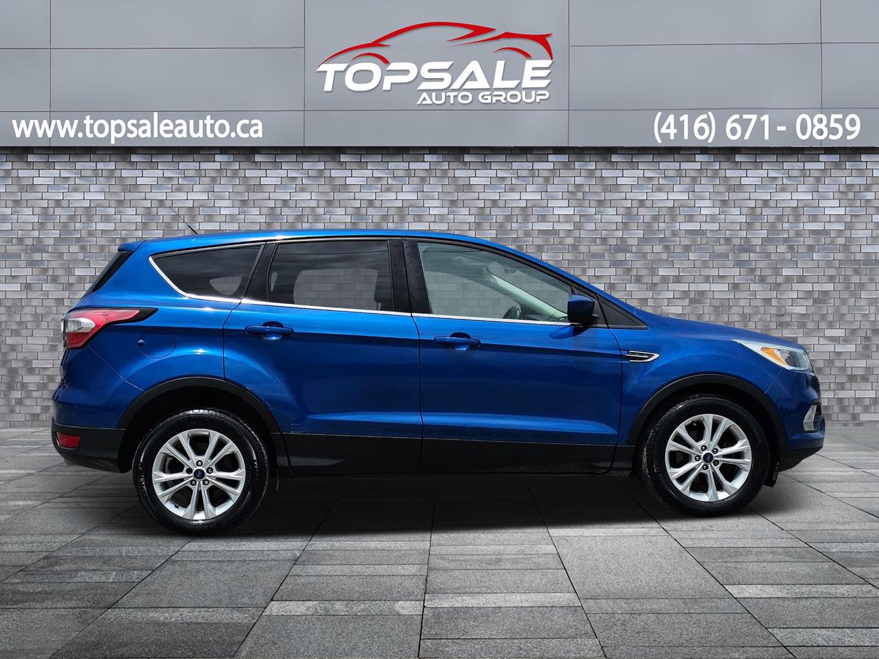 2017 Ford Escape SE Photo