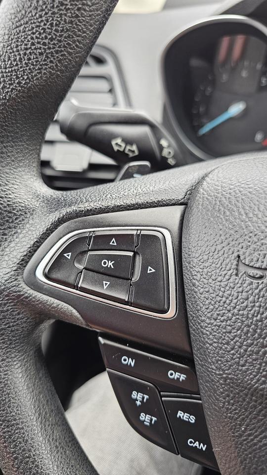 2017 Ford Escape SE Photo