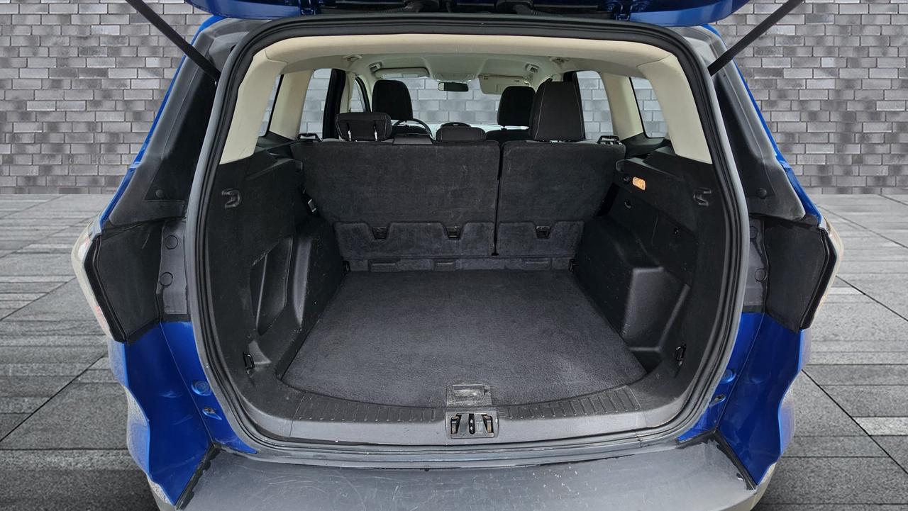 2017 Ford Escape SE Photo