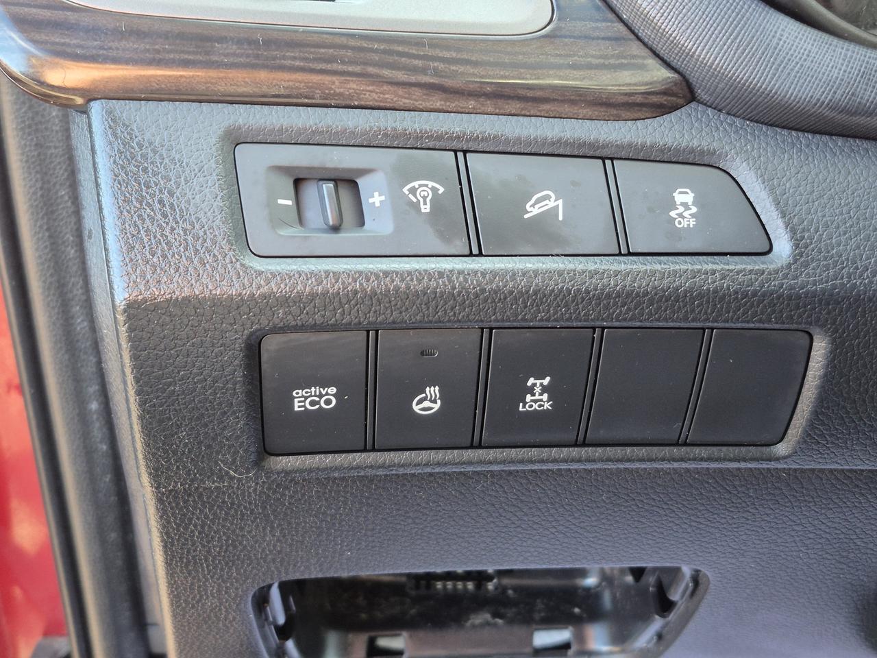 2015 Hyundai Santa Fe Sport GLS Photo