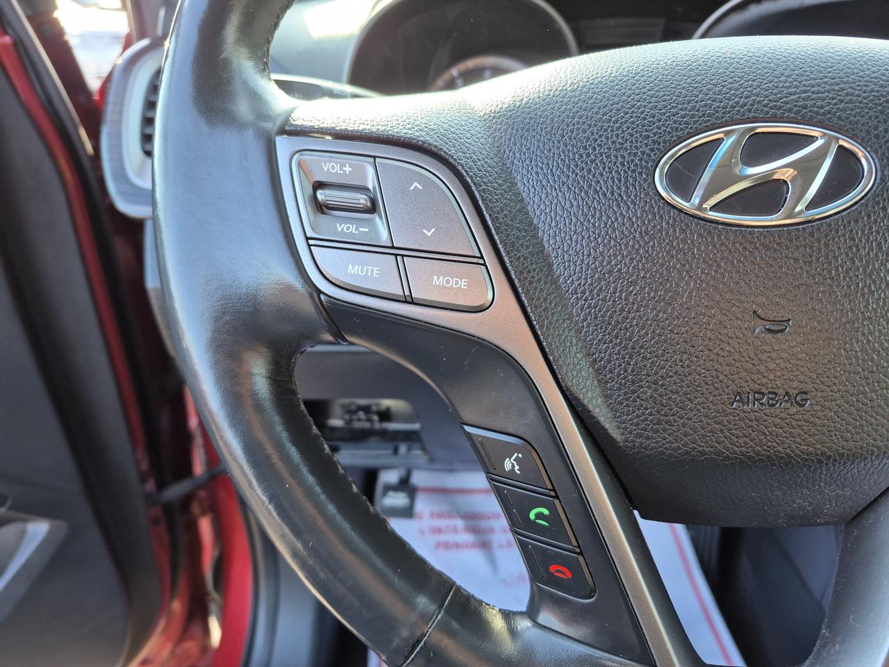 2015 Hyundai Santa Fe Sport GLS Photo