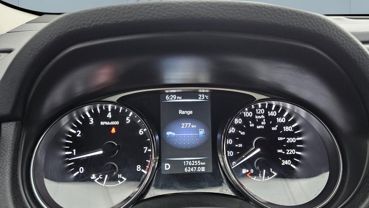 2015 Nissan Rogue S Photo