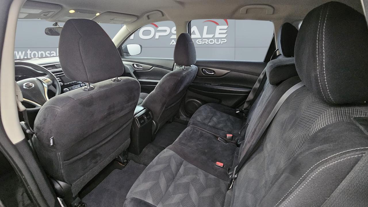 2015 Nissan Rogue S Photo